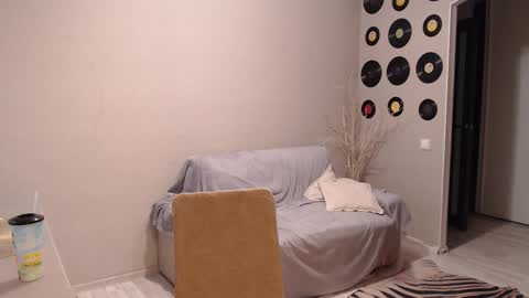 Snapshot of teddy_mode chatting on 10.29.25 Teddy online show from 10.29.25