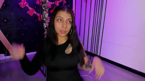 Tayloor online show from 12.14.25