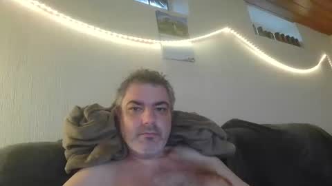 Snapshot of teeforyou chatting on 09.25.25 Peter online show from 09.25.25