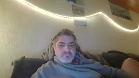 Snapshot of teeforyou chatting on 09.28.25 Peter online show from 09.28.25