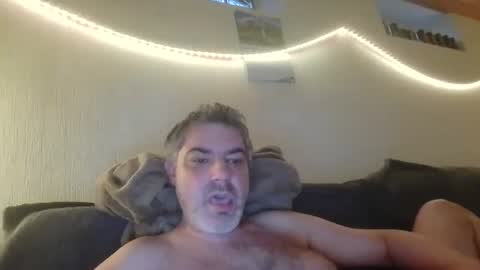 Snapshot of teeforyou chatting on 09.29.25 Peter online show from 09.29.25