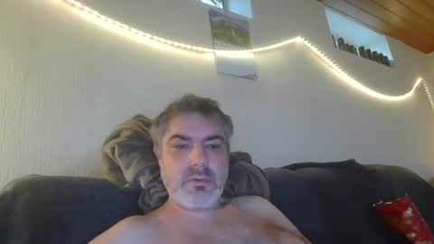 Snapshot of teeforyou chatting on 10.02.25 Peter online show from 10.02.25