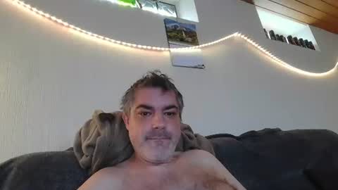 Snapshot of teeforyou chatting on 10.14.25 Peter online show from 10.14.25