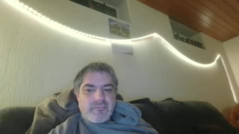 Snapshot of teeforyou chatting on 10.25.25 Peter online show from 10.25.25