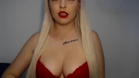 Snapshot of teeyara_ chatting on 11.09.25 Teeyara online show from 11.09.25