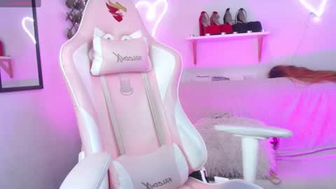 tefy_bratz online show from 02.11.25