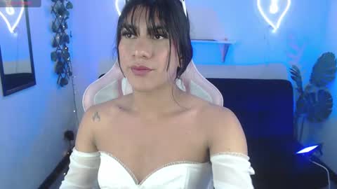 tefy_bratz online show from 03.11.25