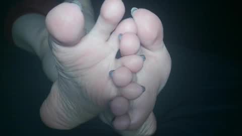 Viv West online show from 12.04.24