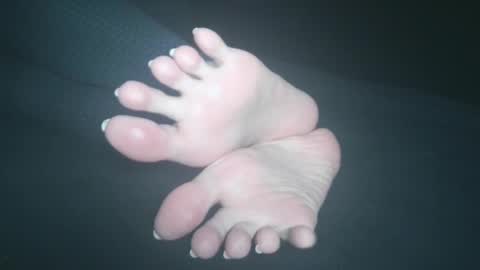 Viv West online show from 01.22.25