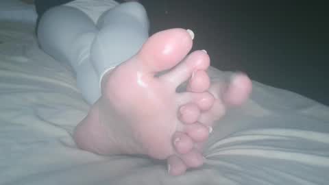 Viv West online show from 01.31.25