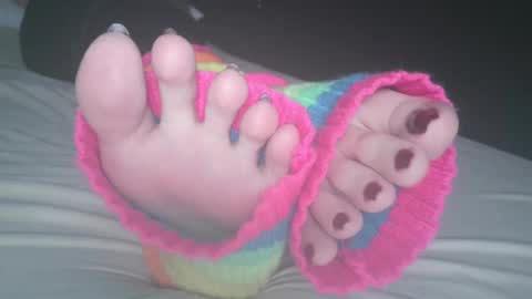 Viv West online show from 02.05.25