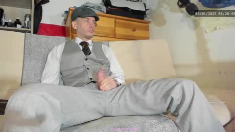 Snapshot of telepaticman chatting on 01.03.25 Virg Lszl online show from 01.03.25