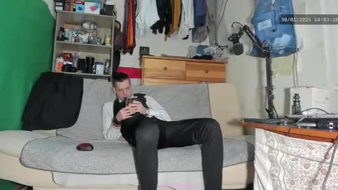 Snapshot of telepaticman chatting on 01.30.25 Virg Lszl online show from 01.30.25