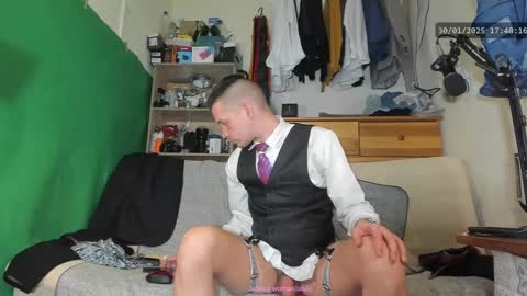 Snapshot of telepaticman chatting on 01.30.25 Virg Lszl online show from 01.30.25