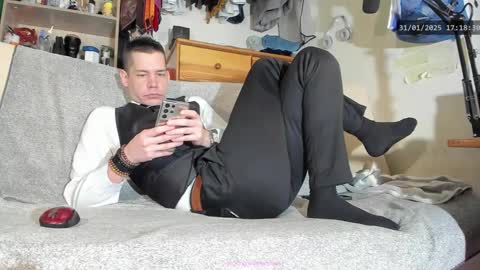 Snapshot of telepaticman chatting on 01.31.25 Virg Lszl online show from 01.31.25
