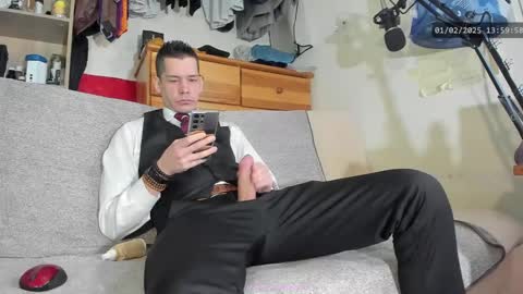 Snapshot of telepaticman chatting on 02.01.25 Virg Lszl online show from 02.01.25