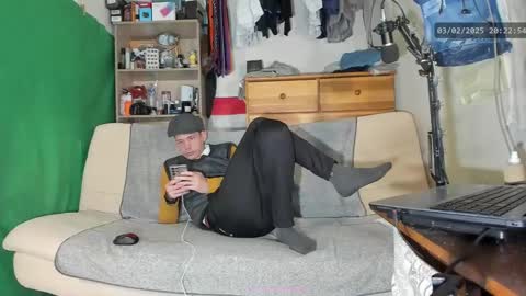 Snapshot of telepaticman chatting on 02.03.25 Virg Lszl online show from 02.03.25