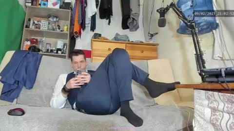Snapshot of telepaticman chatting on 02.09.25 Virg Lszl online show from 02.09.25