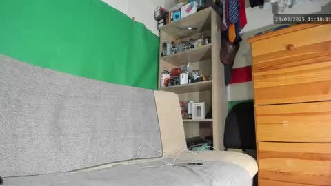Snapshot of telepaticman chatting on 02.23.25 Virg Lszl online show from 02.23.25