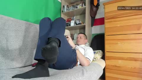 Snapshot of telepaticman chatting on 02.23.25 Virg Lszl online show from 02.23.25