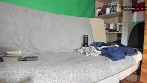 Snapshot of telepaticman chatting on 02.27.25 Virg Lszl online show from 02.27.25