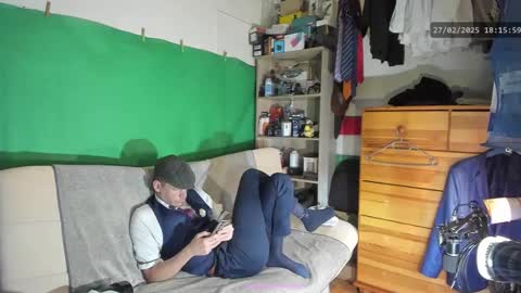 Snapshot of telepaticman chatting on 02.27.25 Virg Lszl online show from 02.27.25