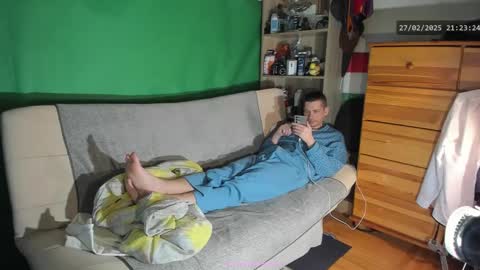Snapshot of telepaticman chatting on 02.27.25 Virg Lszl online show from 02.27.25