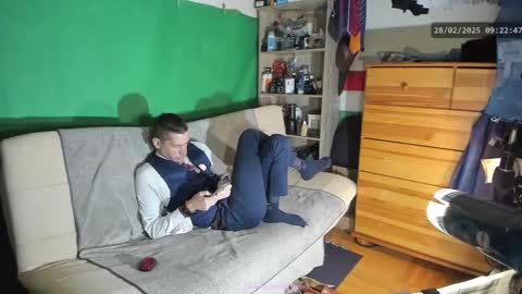 Snapshot of telepaticman chatting on 02.28.25 Virg Lszl online show from 02.28.25