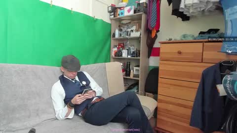 Snapshot of telepaticman chatting on 03.01.25 Virg Lszl online show from 03.01.25