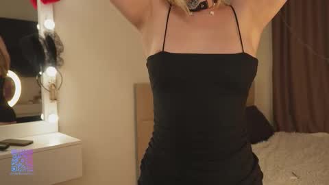 Sarah     online show from 09.24.25