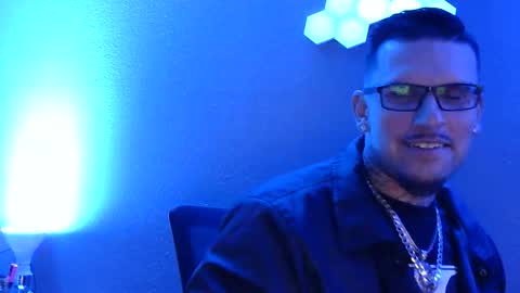 Snapshot of tempsnasty chatting on 11.12.25 tempsnasty online show from 11.12.25