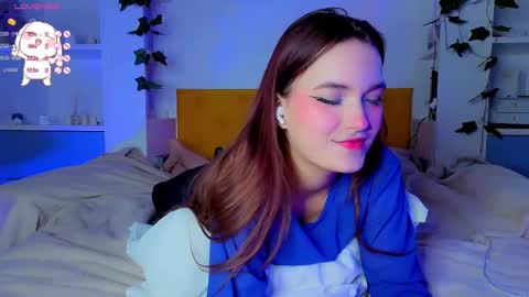 Snapshot of tempt_for_you chatting on 11.10.25 Megan online show from 11.10.25