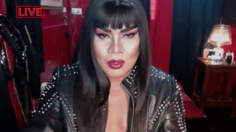 Snapshot of temptress_cocoxxx chatting on 12.05.24 Mistress Coco online show from 12.05.24