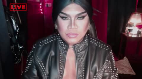 Snapshot of temptress_cocoxxx chatting on 12.10.24 Mistress Coco online show from 12.10.24