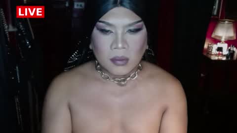 Snapshot of temptress_cocoxxx chatting on 12.26.24 Mistress Coco online show from 12.26.24