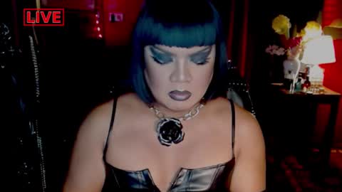 Snapshot of temptress_cocoxxx chatting on 02.05.25 Mistress Coco online show from 02.05.25