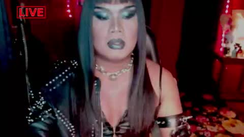 Snapshot of temptress_cocoxxx chatting on 02.11.25 Mistress Coco online show from 02.11.25