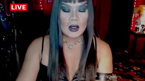 Snapshot of temptress_cocoxxx chatting on 02.13.25 Mistress Coco online show from 02.13.25