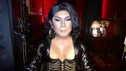 Snapshot of temptress_cocoxxx chatting on 09.16.25 Mistress Coco online show from 09.16.25