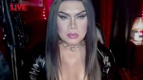 Snapshot of temptress_cocoxxx chatting on 09.29.25 Mistress Coco online show from 09.29.25