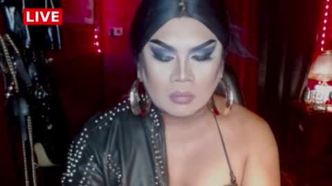 Snapshot of temptress_cocoxxx chatting on 10.16.25 Mistress Coco online show from 10.16.25