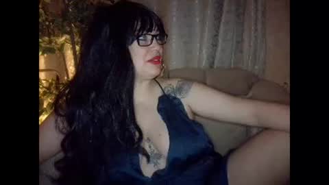 Snapshot of temptresscrystalia chatting on 05.10.26 talia i m french girl online show from 05.10.26