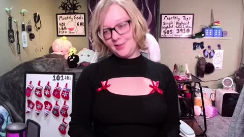 Pixie and Tentacle Overlord online show from 12.20.24