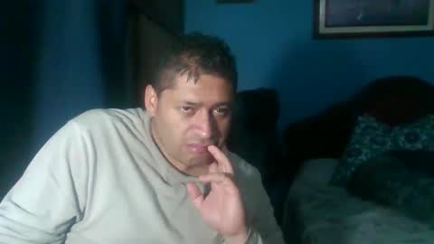 Snapshot of tender_eldelatienda chatting on 01.07.25 Fabio Canavaro online show from 01.07.25