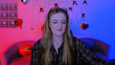 ur Louise online show from 04.11.26