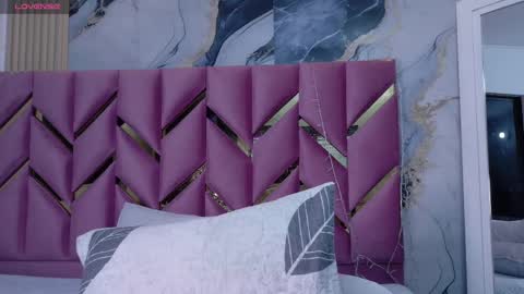 Tatiana online show from 10.23.25