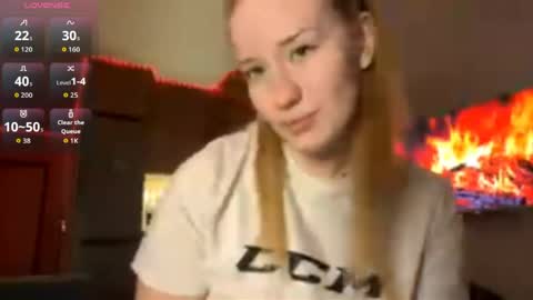 Hello My name is Ida I will be very glad to see you 3 online show from 04.08.26