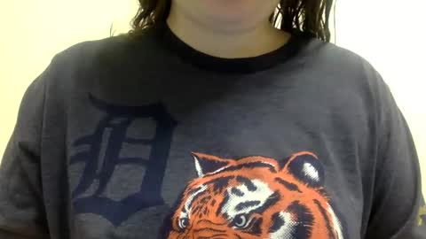 Serenity Rose online show from 12.21.25