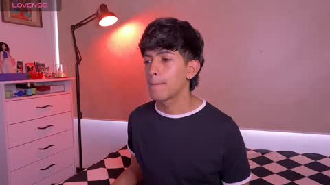 teo brown Independent model online show from 09.16.25