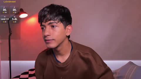 teo brown Independent model online show from 10.20.25